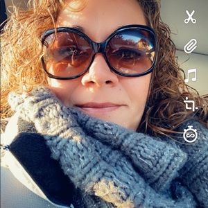 Meet your Posher, Anna